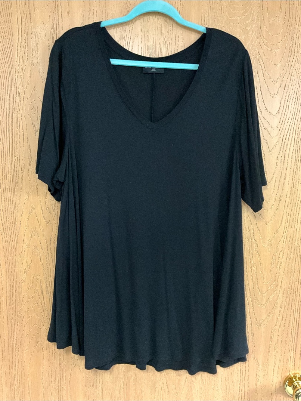 Lane Bryant Black V-Neck Swing Tee